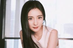 开云体育APP下载-沙漠之巅的绝唱，德容的战术棋盘与法国闪电，如何让卫冕冠军在荣耀前夜轰然倒下