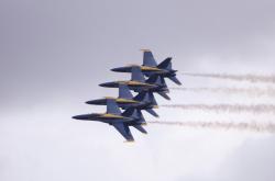 开云体育官网-节奏之王，2026世界杯G组，英格兰以完美掌控完胜挪威，阿方索·戴维斯独舞成唯一亮点