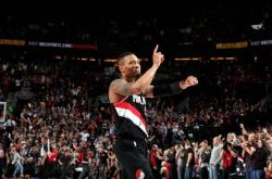 开云体育平台APP-山东队险胜独行侠，利拉德高光表现