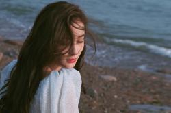 开云体育-跨界战神！詹姆斯惊天转会森林狼，关键封盖终结步行者连胜