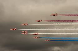 开云体育在线-NBA巨星字母哥跨界称赞，我昨晚化身球迷，他才是真正的‘字母哥’