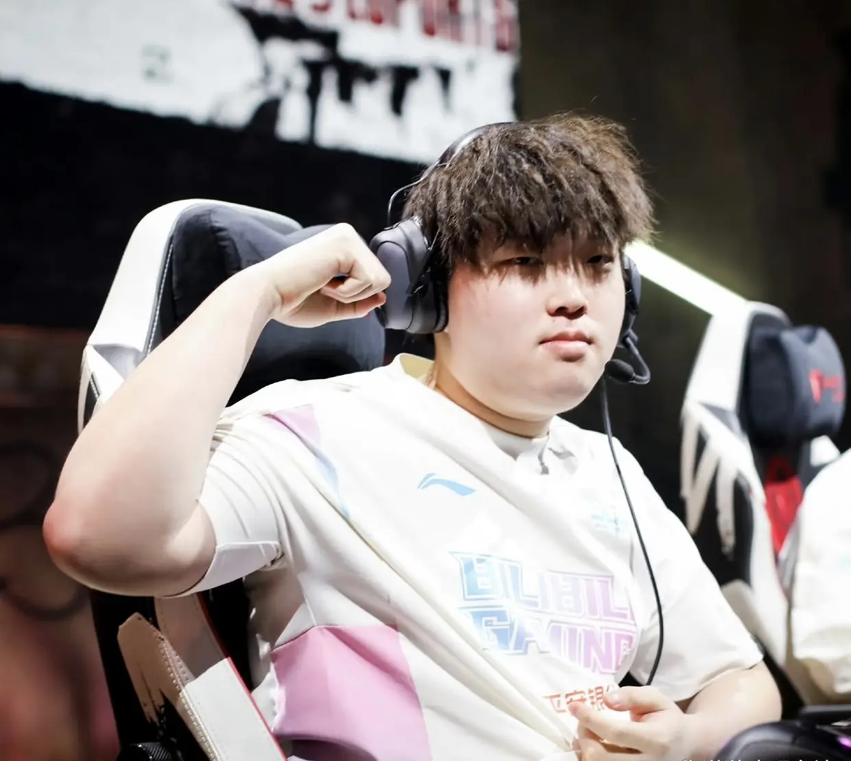 BLG爆冷TeamWE，CoreJJ关键制胜