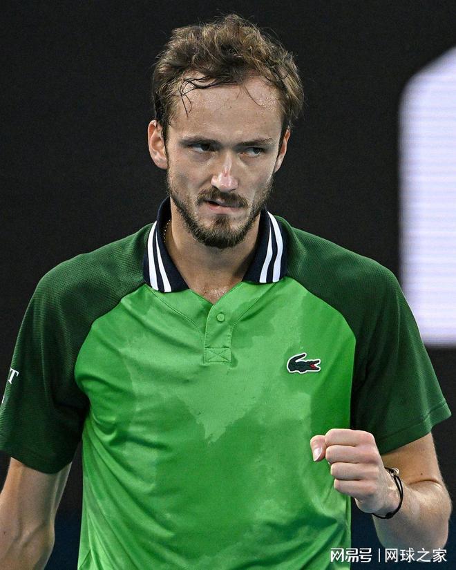 法国网球队血洗日本网球队,梅德韦杰夫高光表现 法国网球队血洗日本网球队,梅德韦杰夫高光表现