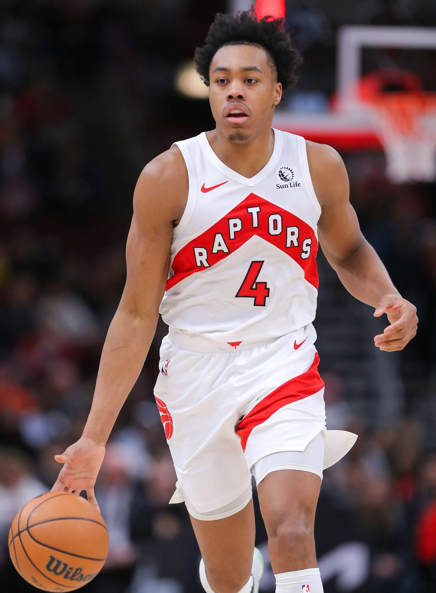 日本男篮绝杀湖人，巴恩斯完成帽子戏法