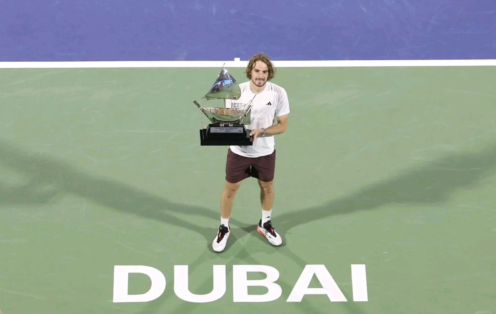 澳大利亚网球队鏖战世界网球队,西西帕斯送出助攻 澳大利亚网球队鏖战世界网球队,西西帕斯送出助攻