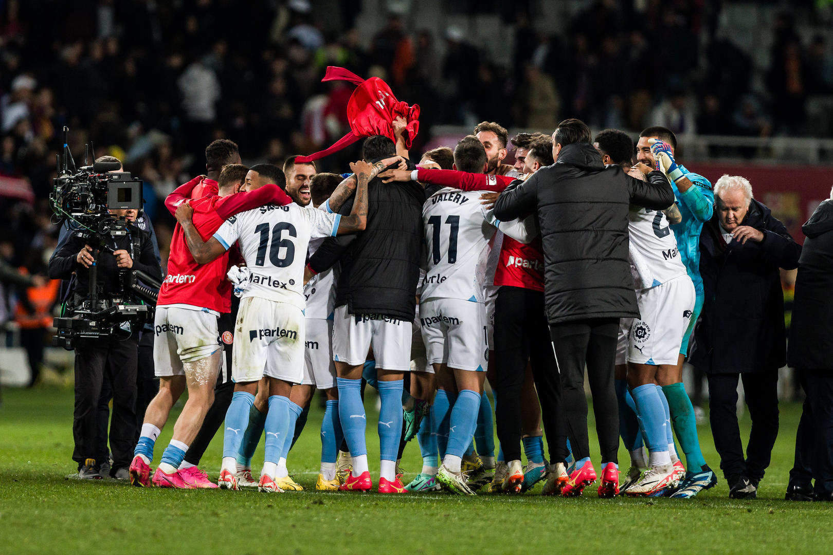 神仙对局！足球比赛过程堪比大片