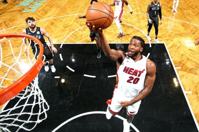 天津队横扫灰熊，伦纳德惊艳四座