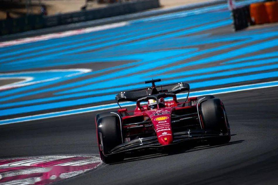 红牛二队碾压阿斯顿马丁，拉塞尔点燃赛场