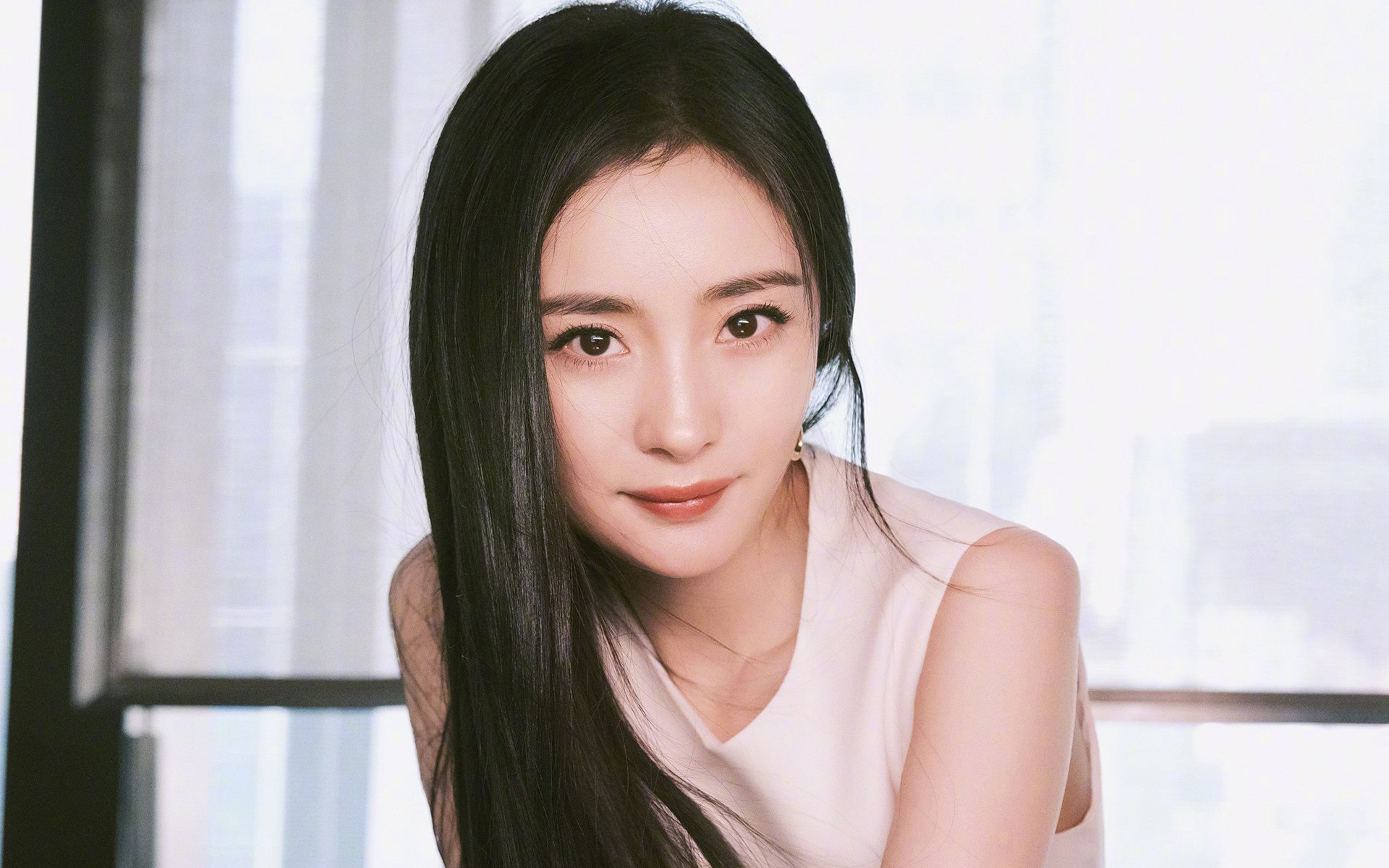 沙漠之巅的绝唱，德容的战术棋盘与法国闪电，如何让卫冕冠军在荣耀前夜轰然倒下